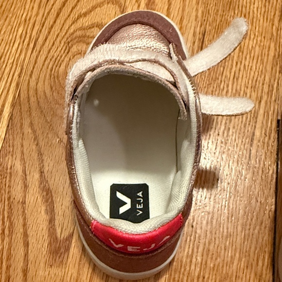 Veja Kids Sneakers in Pink and Tan - Picture 8 of 8